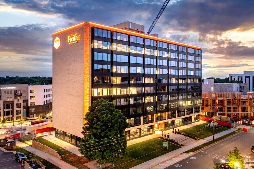 More Photos Of 1515 Mockingbird Ln, Charlotte Coworking Space