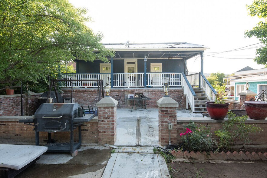 More Photos Of 18239 Main St, Jamestown Hotel For Sale