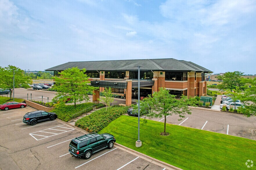 More Photos Of 2850 Curve Crest Blvd, Stillwater Medical For Lease