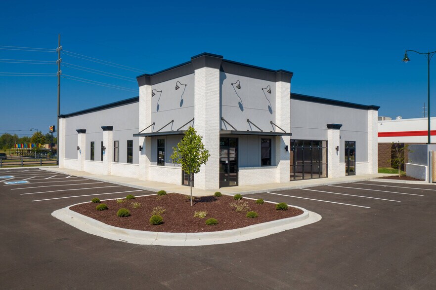 More Photos Of 233 Parkstone Place, Jackson Storefront Retail Office For Lease