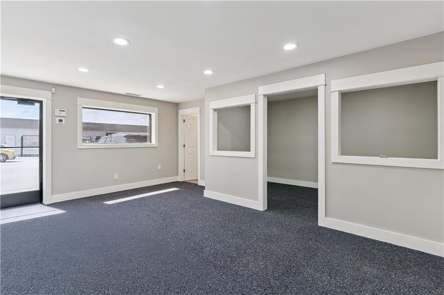 More Photos Of 125 Skyspaces Ct, St Simons Island Office For Sale
