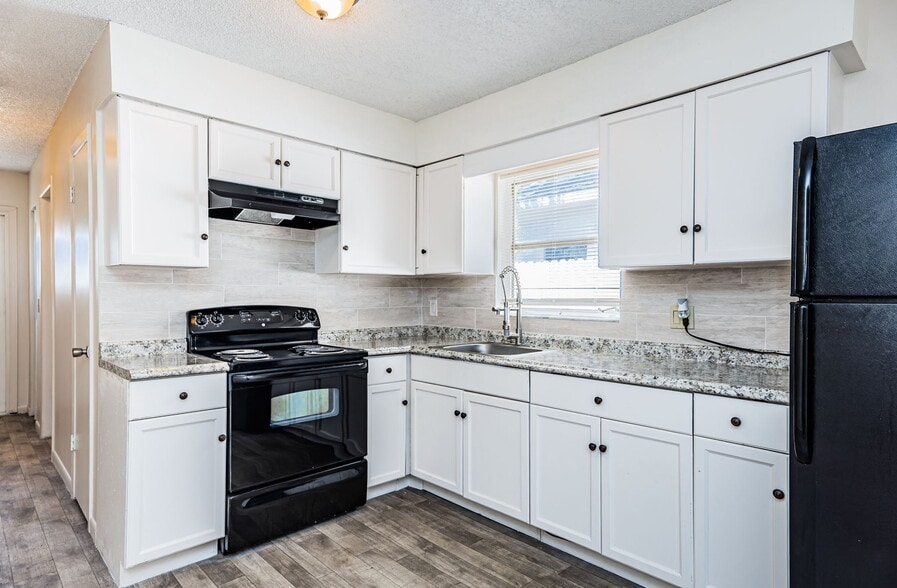 More Photos Of 3025 54th St S, Gulfport Apartments For Sale