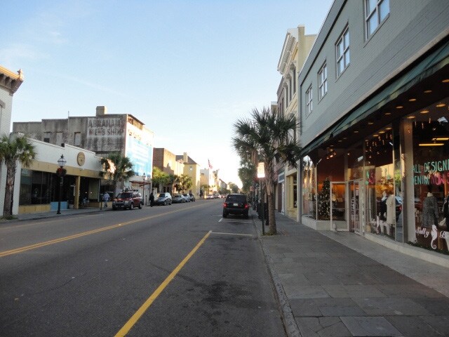 More Photos Of 493 King St, Charleston Storefront Retail Office For Lease