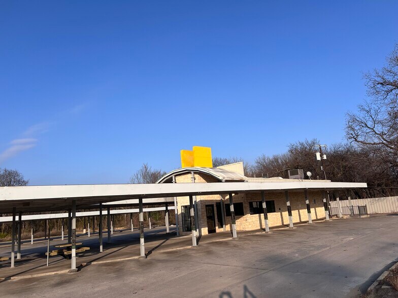 More Photos Of 1304 Chico Hwy, Bridgeport General Retail For Sale