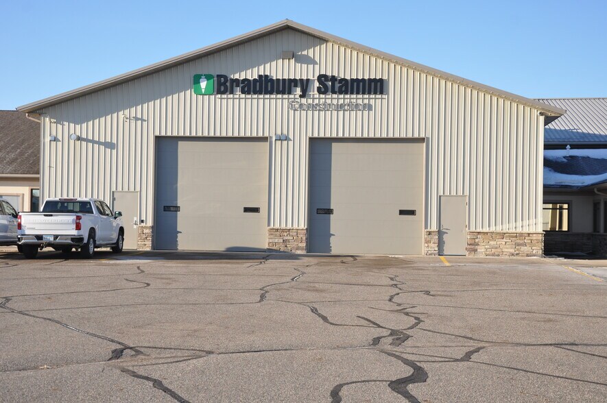 More Photos Of 23823-23865 67th Ave, Saint Cloud Light Distribution For Sale