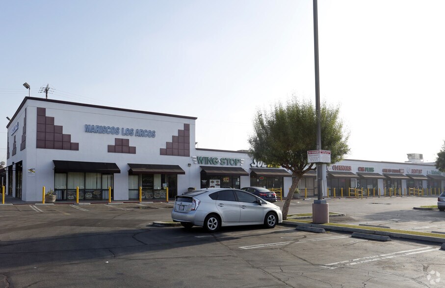 More Photos Of 6800-6846 De Soto Ave, Canoga Park Unknown For Lease