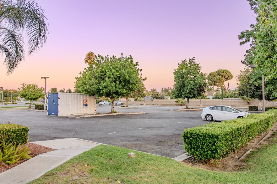 More Photos Of 10123 Foothill Blvd, Rancho Cucamonga Restaurant For Sale