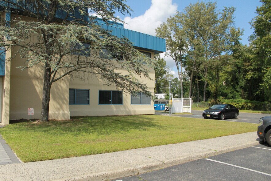 More Photos Of 3321 Doris Ave, Ocean Unknown For Lease