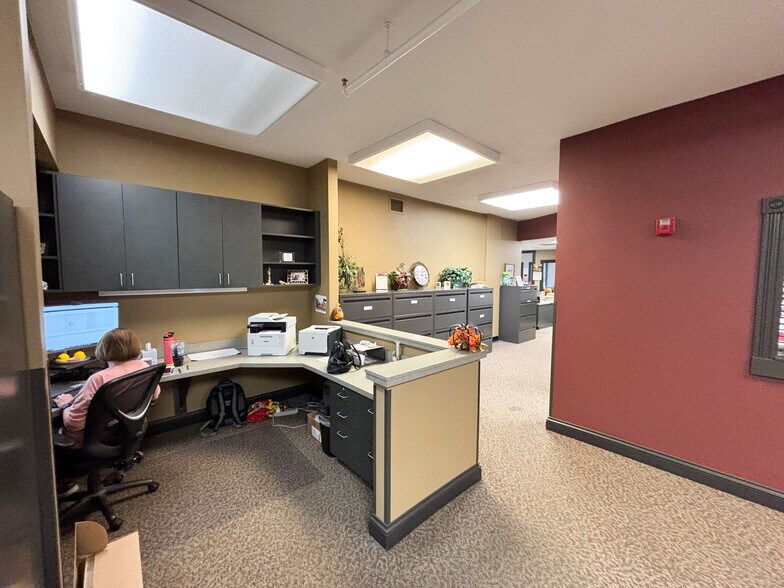 More Photos Of 431 S Jefferson Ave, Springfield Apartments For Lease