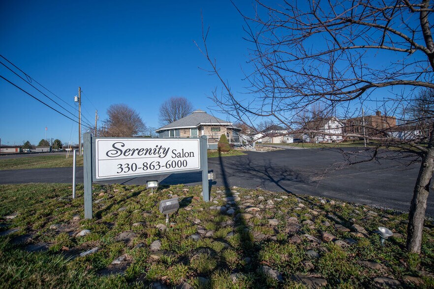 More Photos Of 411 W Canal St, Malvern General Retail For Sale