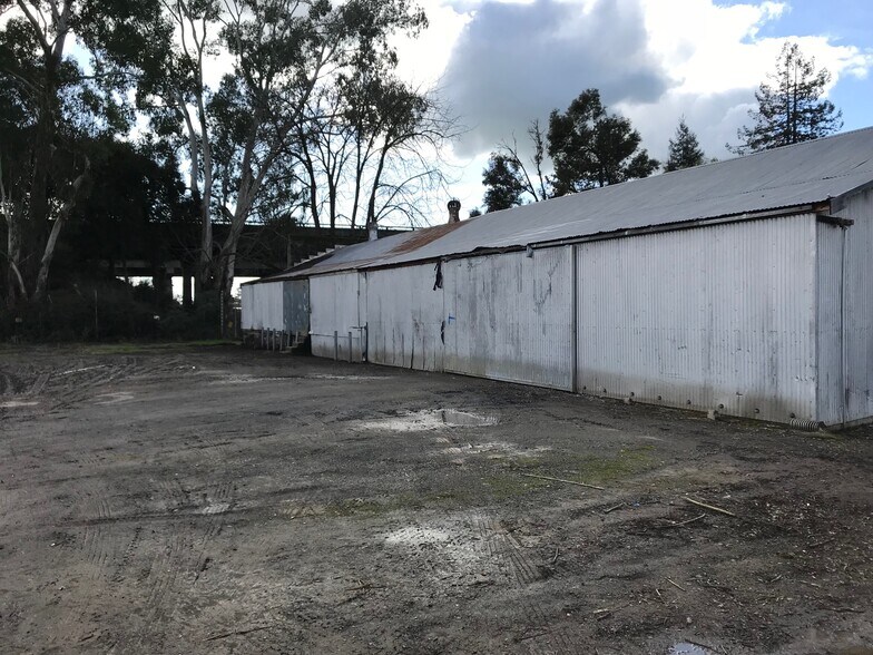 More Photos Of 109 Chestnut St, Santa Rosa Warehouse For Sale