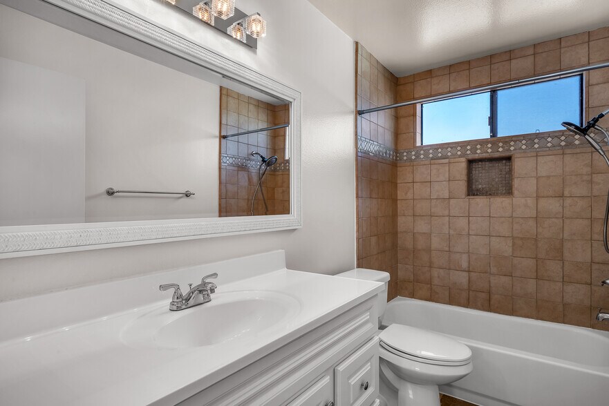 More Photos Of 7605 W Manchester Ave, Playa Del Rey Apartments For Sale