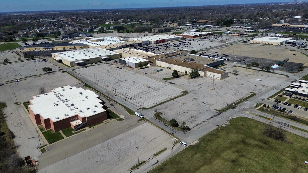 More Photos Of 6720 SE 14th St, Des Moines Movie Theatre For Sale