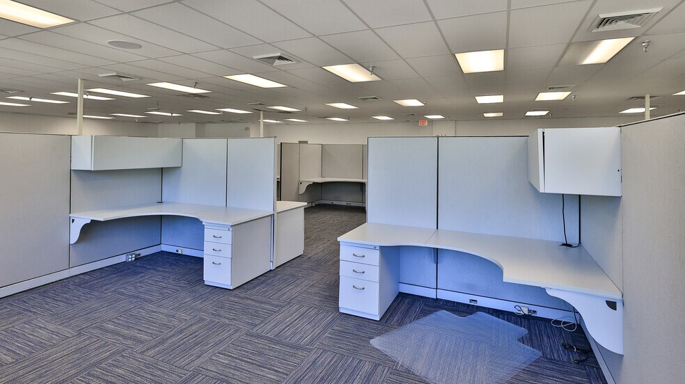 More Photos Of 2 Commerce Blvd, Palm Coast Warehouse For Lease