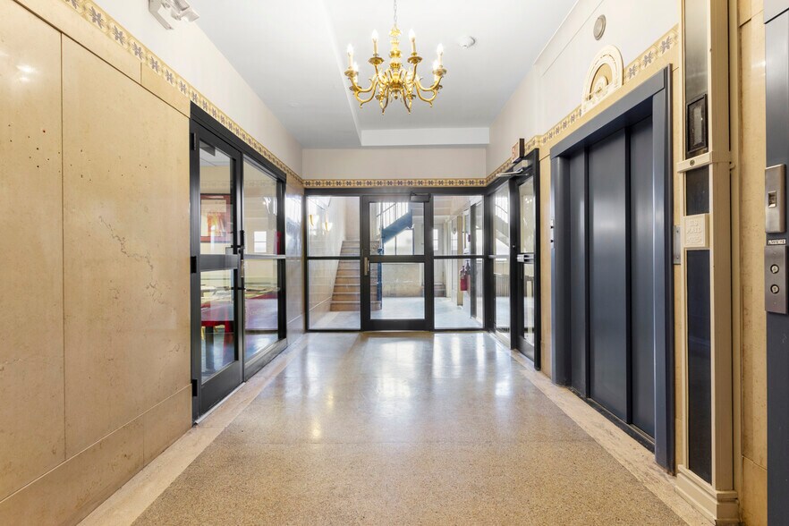 More Photos Of 126 State St, Albany Loft Creative Space For Sale