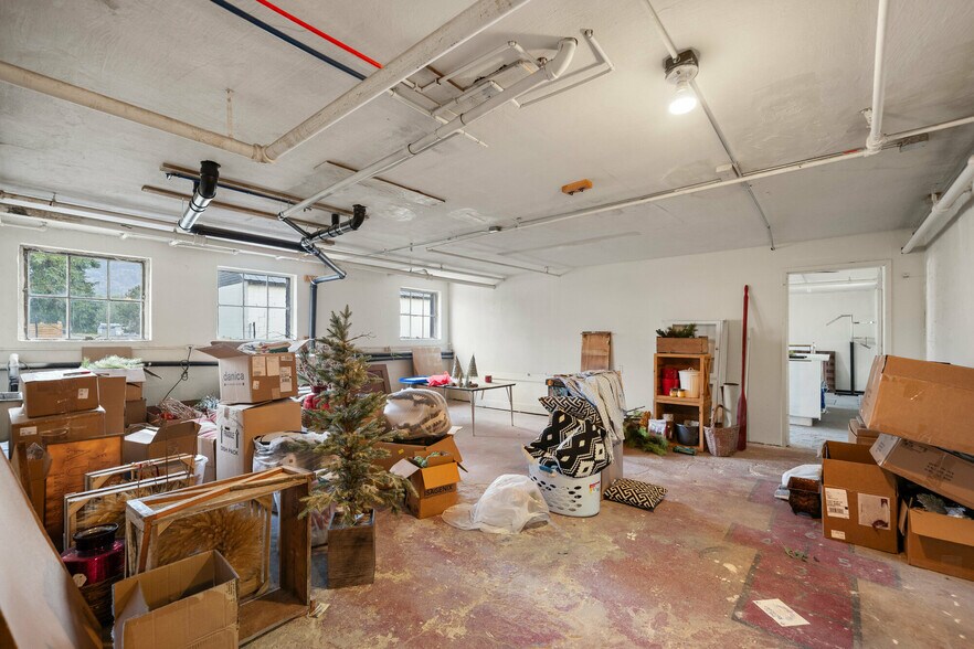 More Photos Of 508 E Main Ave, Chewelah Office For Sale