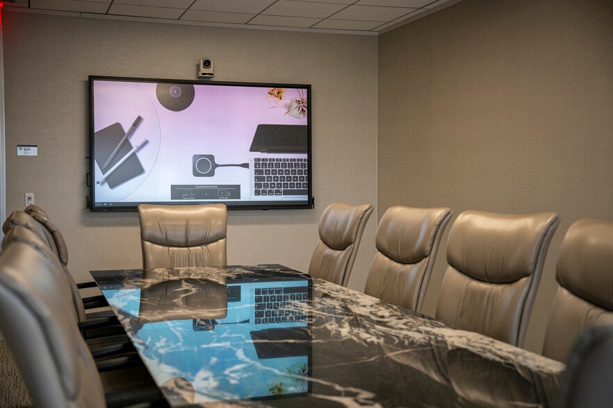 More Photos Of 4265 San Felipe St, Houston Office For Lease