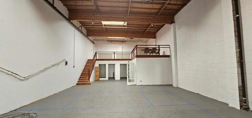 More Photos Of 457 Mariposa St, San Francisco Warehouse For Lease