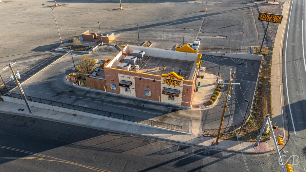 More Photos Of 3000 College Ave, Snyder General Retail For Sale