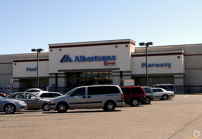 More Photos Of 1716-1834 N Main St, Longmont Unknown For Lease