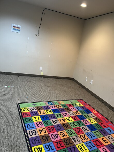 More Photos Of 105 New Hope Rd E, McKinney Freestanding For Sale