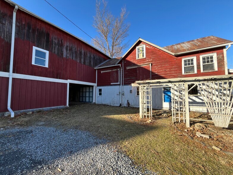 More Photos Of 156 Mount Zion Rd, Marlboro Flex For Sale