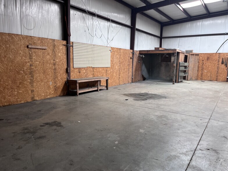 More Photos Of 1736 Wylds Rd, Augusta Light Manufacturing For Lease