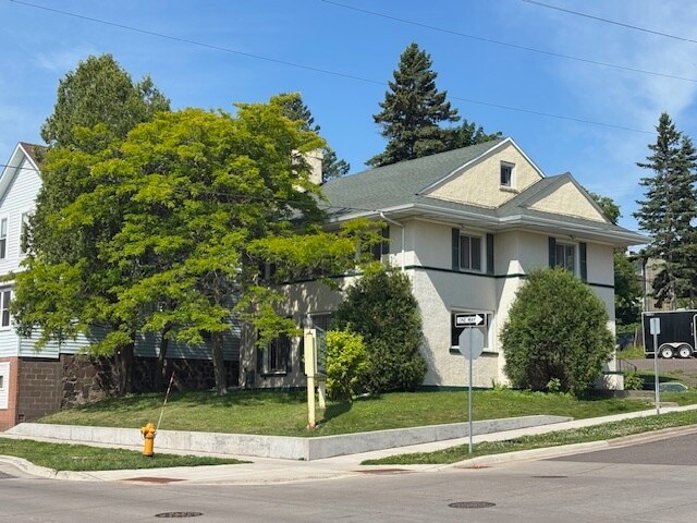 Primary Photo Of 203 N 8th Ave E, Duluth Medical For Lease