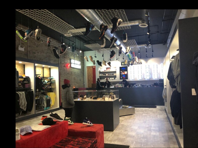 More Photos Of 2210-2216 S Michigan Ave, Chicago Storefront For Lease