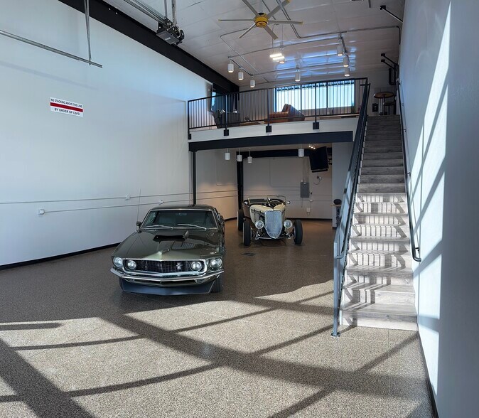 More Photos Of 2275 Busch Ave, Colorado Springs Flex For Sale