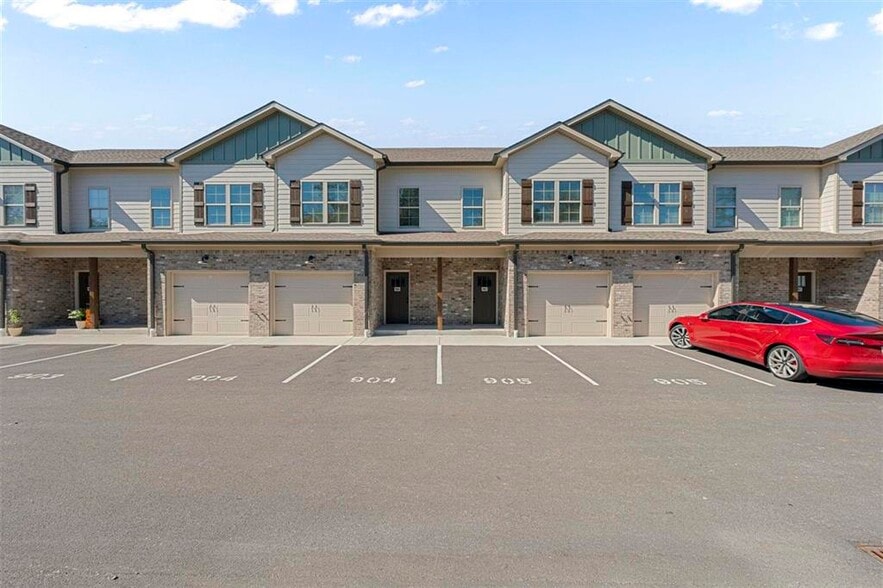 Primary Photo Of 721 Plano Rd, Bowling Green Apartments For Sale