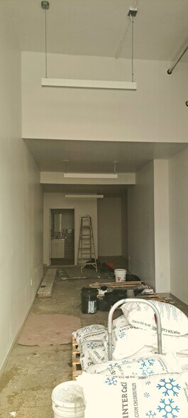 Primary Photo Of 866 Elsmere Pl, Bronx Apartments For Lease