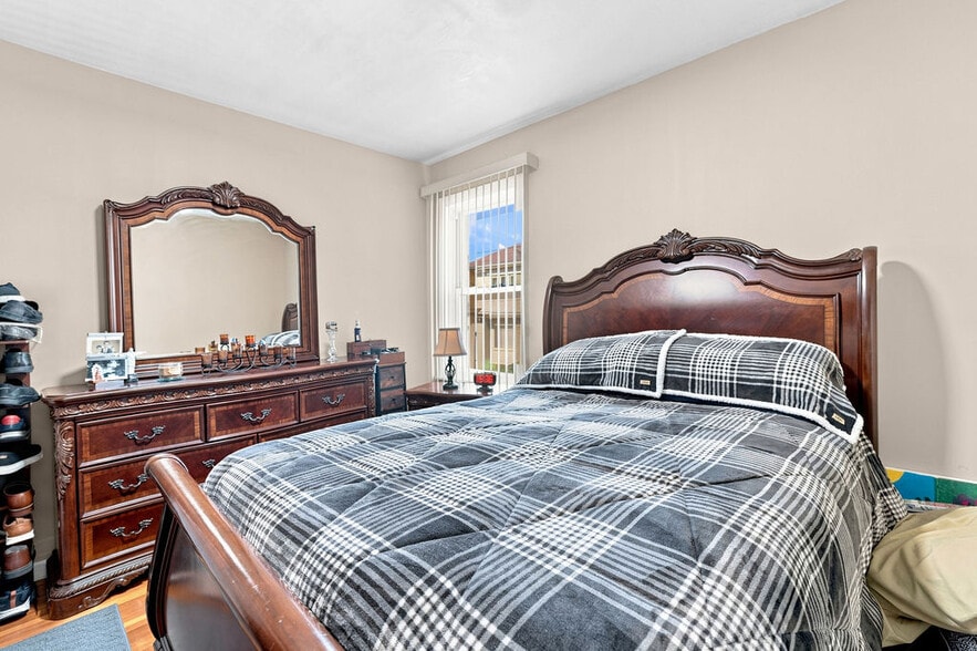 More Photos Of 491 Brayton Ave, Fall River Apartments For Sale