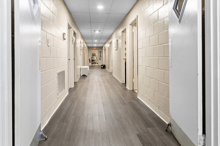 More Photos Of 6001 Buena Vista Rd, Columbus Religious Facility For Sale