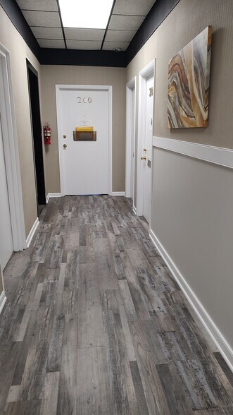 More Photos Of 20 E Tabb St, Petersburg Office For Lease