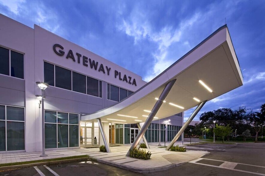 More Photos Of 2000 NW 87th Ave, Doral Medical For Lease