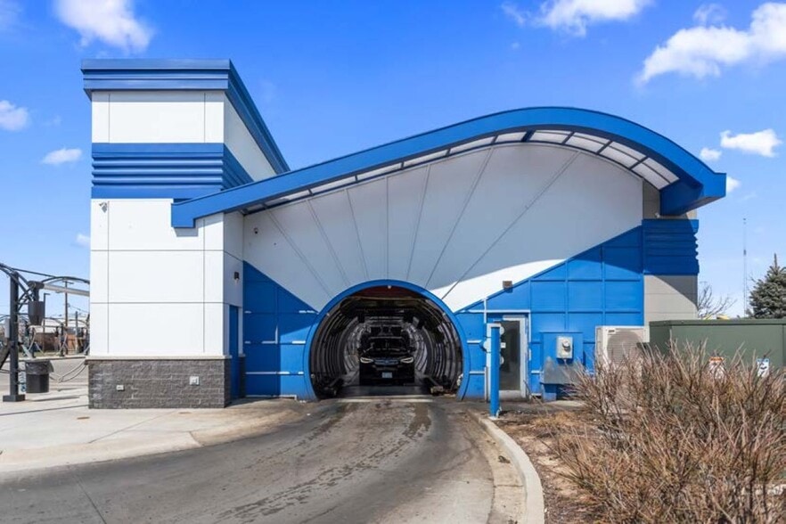 More Photos Of 10901 W Lapham St, West Allis Carwash For Sale