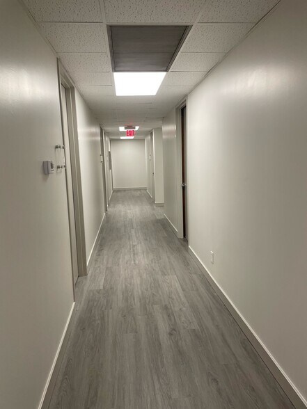 More Photos Of 10122 Long Point Rd, Houston Medical For Lease