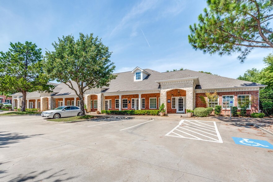 More Photos Of 2435 E Southlake Blvd, Southlake Loft Creative Space For Lease