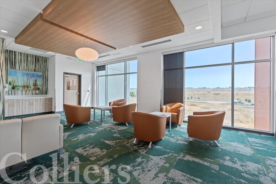 More Photos Of 875 S Vanguard Way, Meridian Medical For Lease