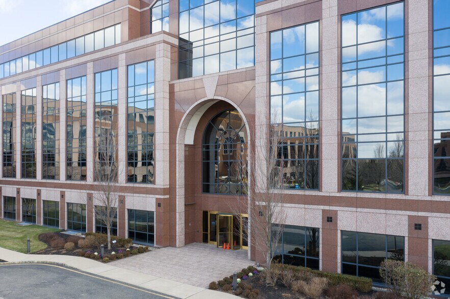 More Photos Of 100 Kimball Dr, Parsippany Office For Lease