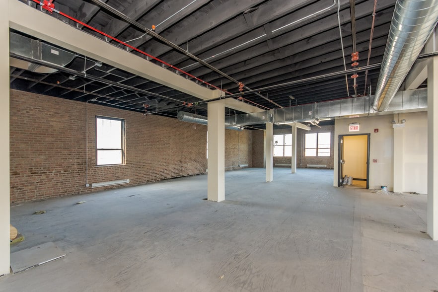 More Photos Of 1732-1734 W Hubbard St, Chicago Loft Creative Space For Lease