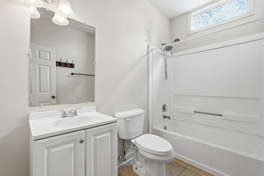 More Photos Of 309 W 41st St, Savannah Multifamily For Sale