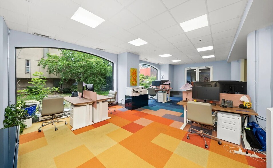 More Photos Of 345 N Canal St, Chicago Apartments For Lease