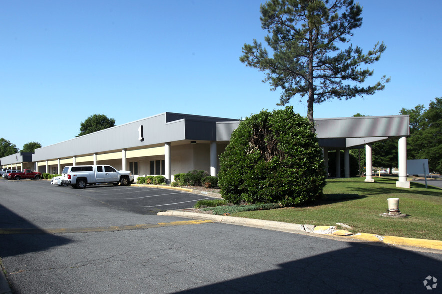 Primary Photo Of 11701- I-30 Hwy, Little Rock Unknown For Lease