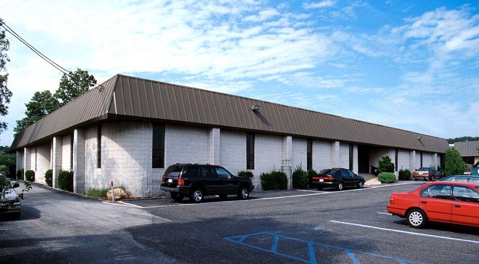 More Photos Of 3 Crossways Park Dr W, Woodbury Office For Sale