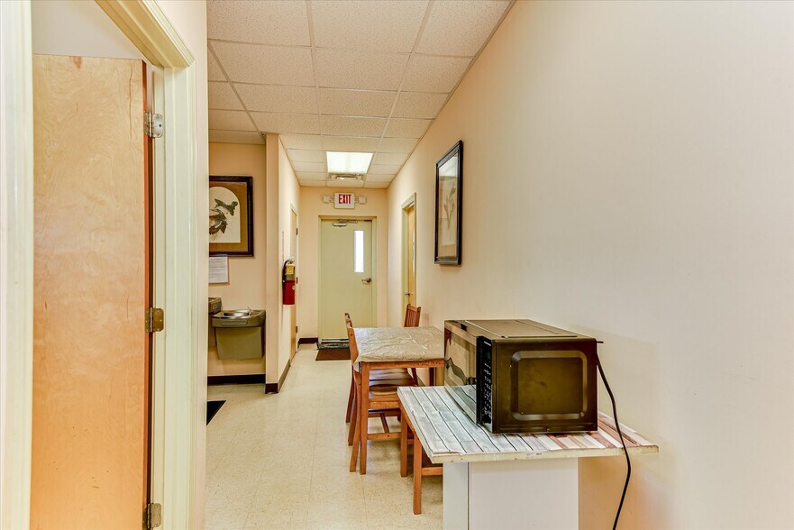 More Photos Of 1950 International Ct, Grovetown Office For Sale