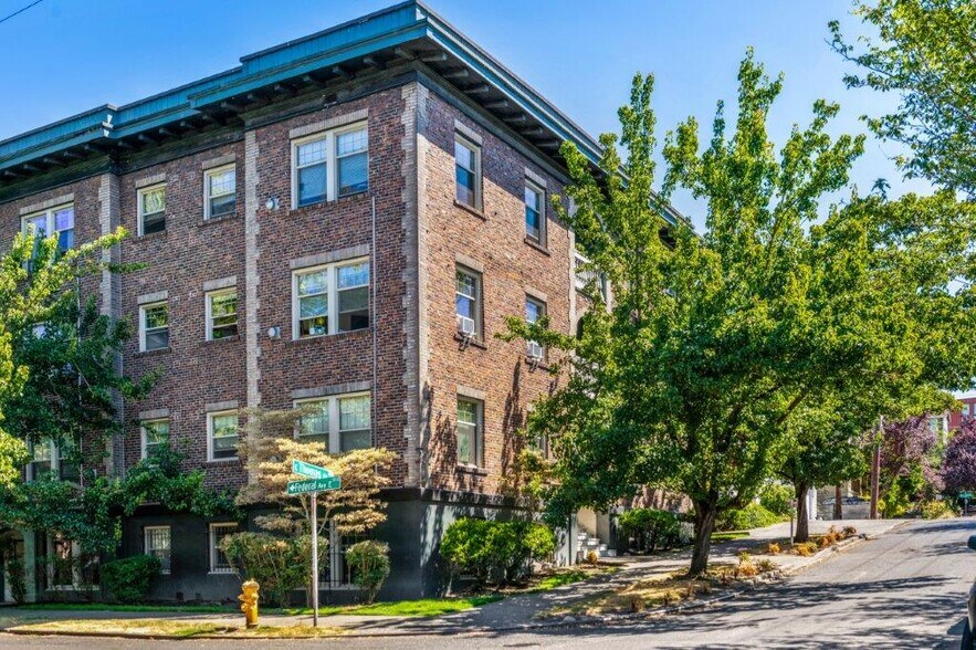 More Photos Of 1052 E Thomas St, Seattle Apartments For Sale