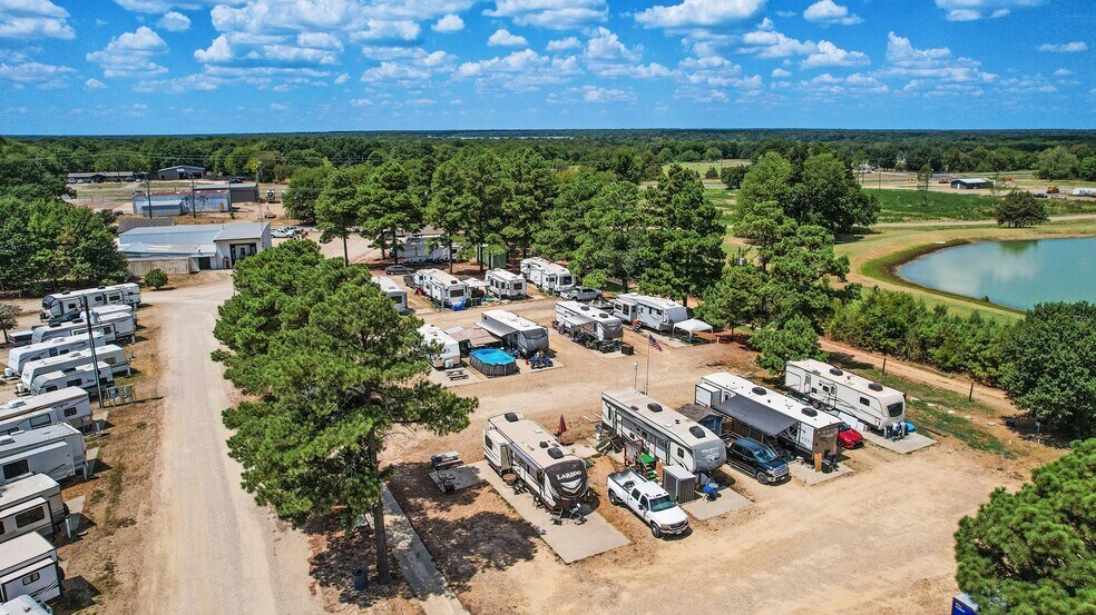 More Photos Of 120 County Road 42000, Paris Trailer Camper Park For Sale