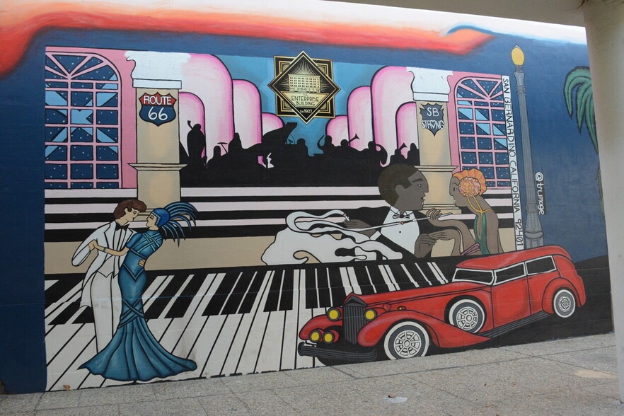 More Photos Of 320 N E St, San Bernardino Loft Creative Space For Lease